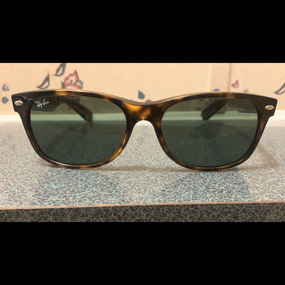 Ray-Ban Accessories - Ray bans wafer